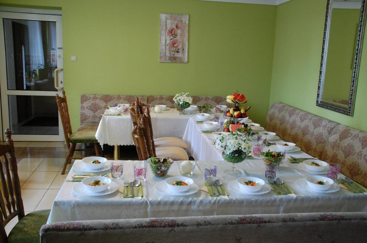 Koral Bed & Breakfast Koszalin Ngoại thất bức ảnh